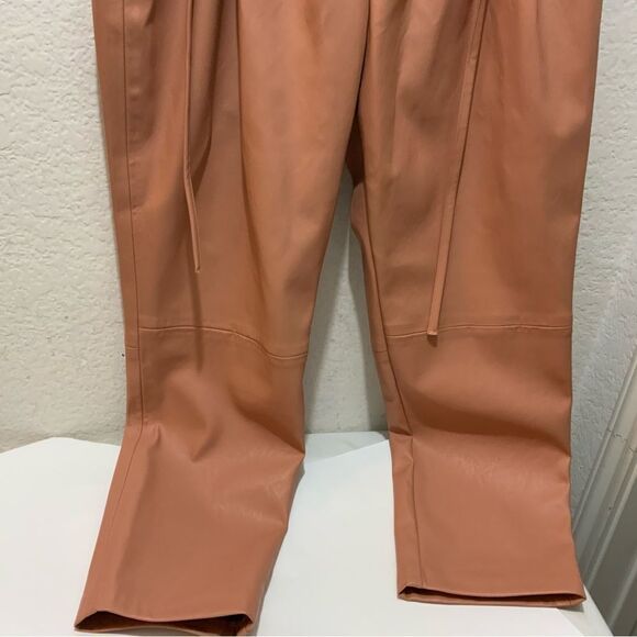 Anthropologie BlankNYC Chelsea Tapered Faux Leather Pleated Adjustable Belt Pant - Picture 8 of 11